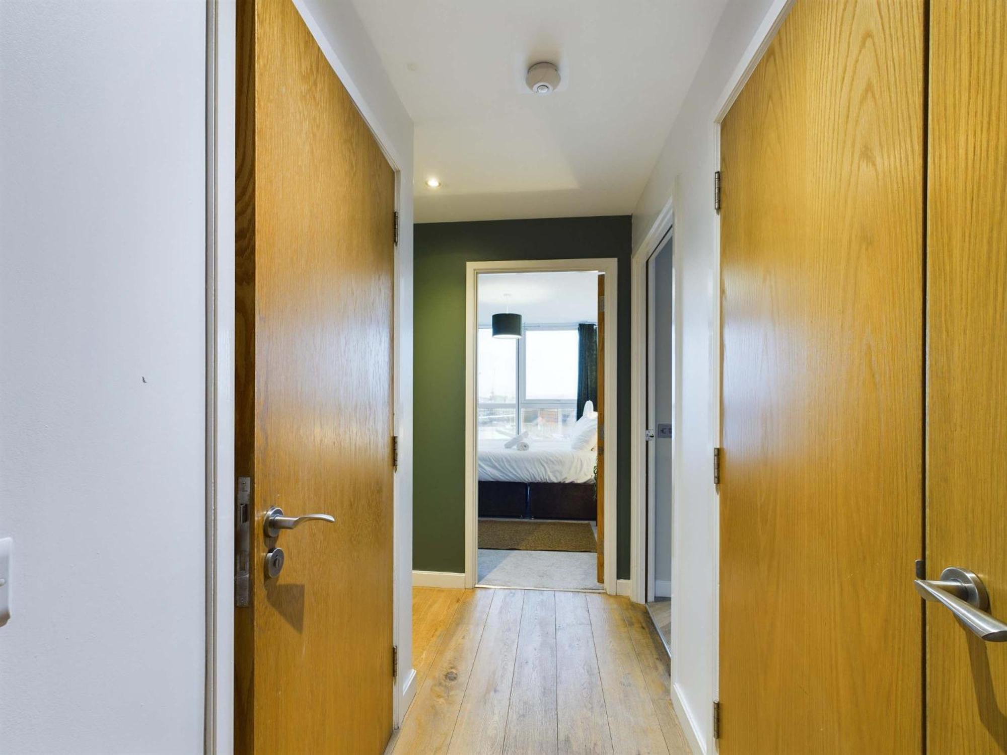 Apartment Free Parking - Modern 2 Bedroom In Belfast